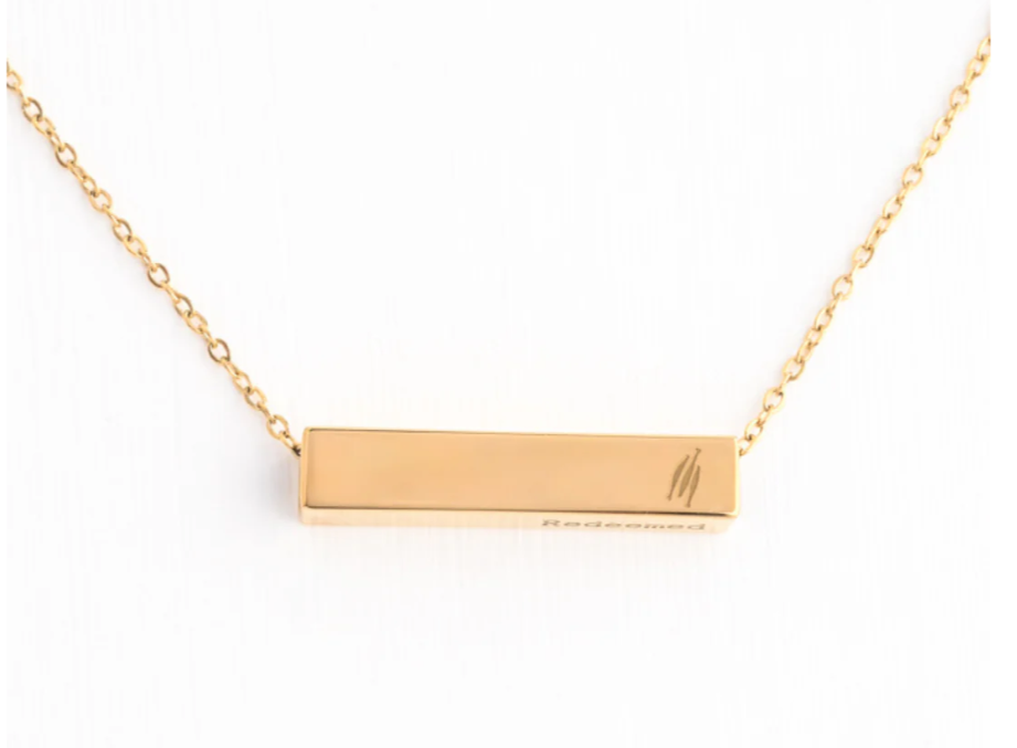 The Chosen Four-Sided Necklace Gold